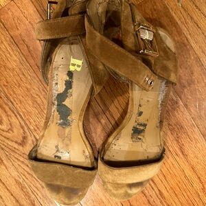 Brown heeled sandal